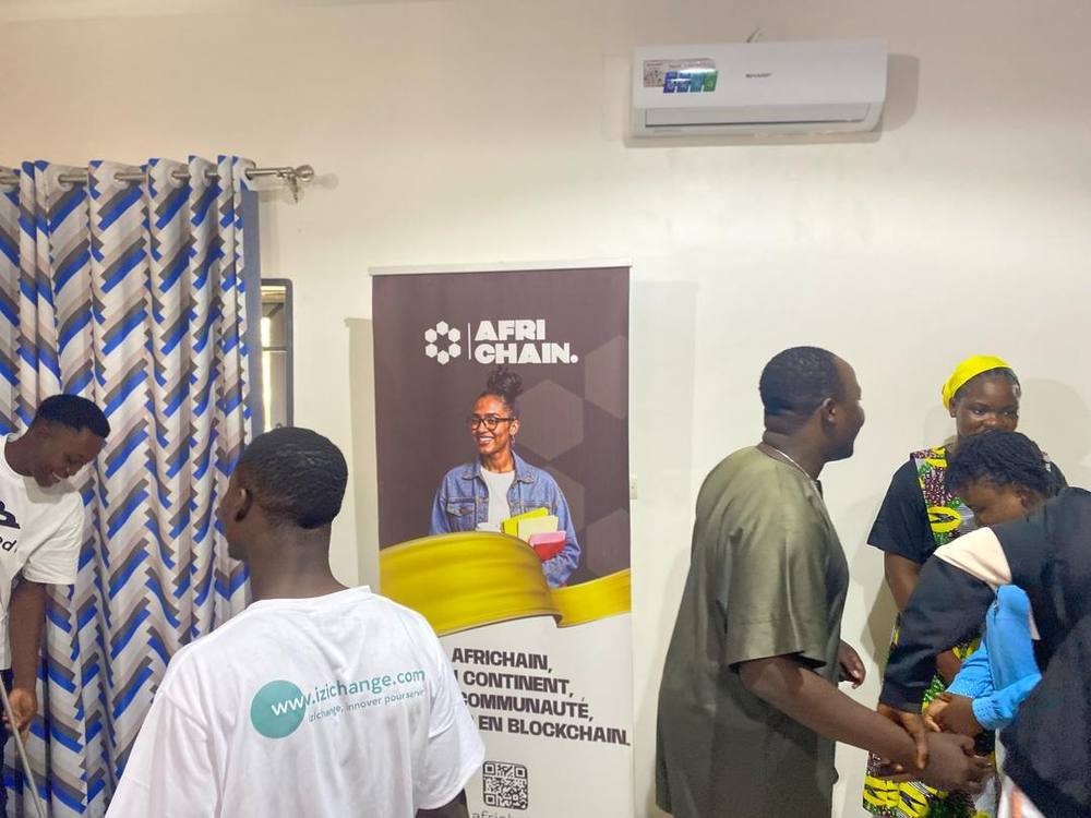 Échange entre participants pendant un atelier AfriChain